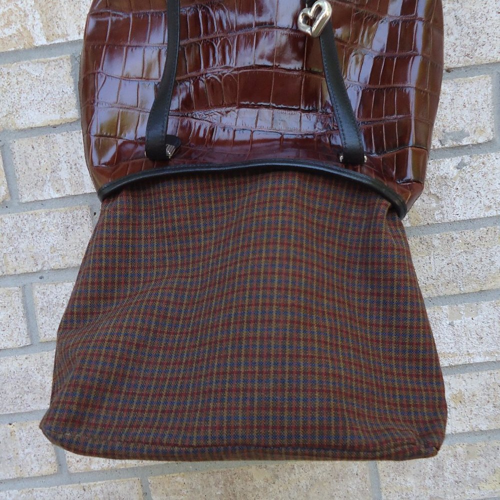 BRIGHTON croc-embossed leather shoulder bag. - Picture 12 of 16